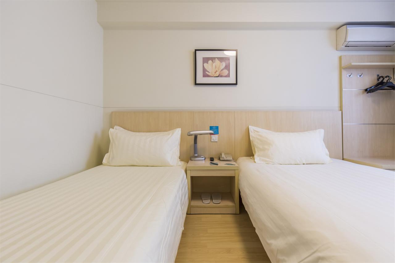 Jingjiang Inn Jurong Renmin Road Чженьцзян Екстер'єр фото